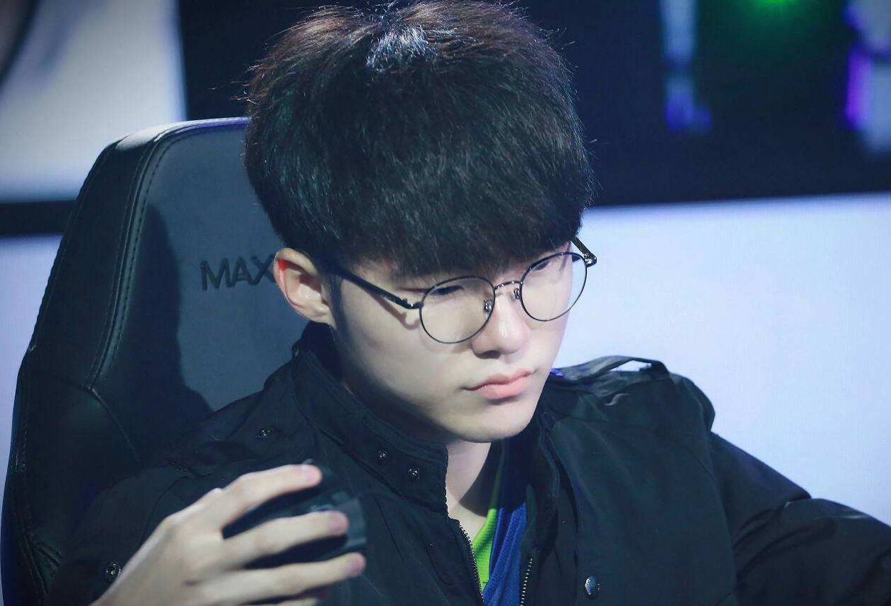 LCK季后赛第二轮：GEN主动选择DK作为对手，HLE将对阵T1